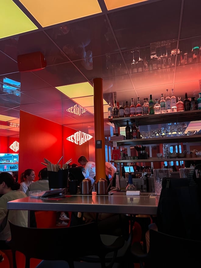 intérieur du bar Unplug